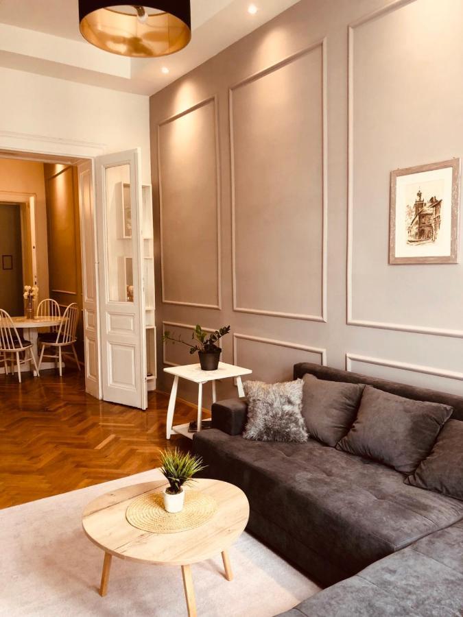 Room 44 Osijek Buitenkant foto